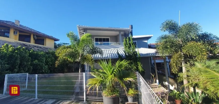 Foto 1 de Casa com 5 Quartos à venda, 201m² em Ingleses do Rio Vermelho, Florianópolis