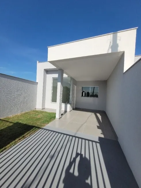 Foto 1 de Casa com 2 Quartos à venda, 65m² em Jardim Moema, Londrina