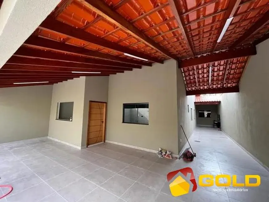 Foto 1 de Casa com 3 Quartos à venda, 190m² em Laranjeiras, Uberlândia