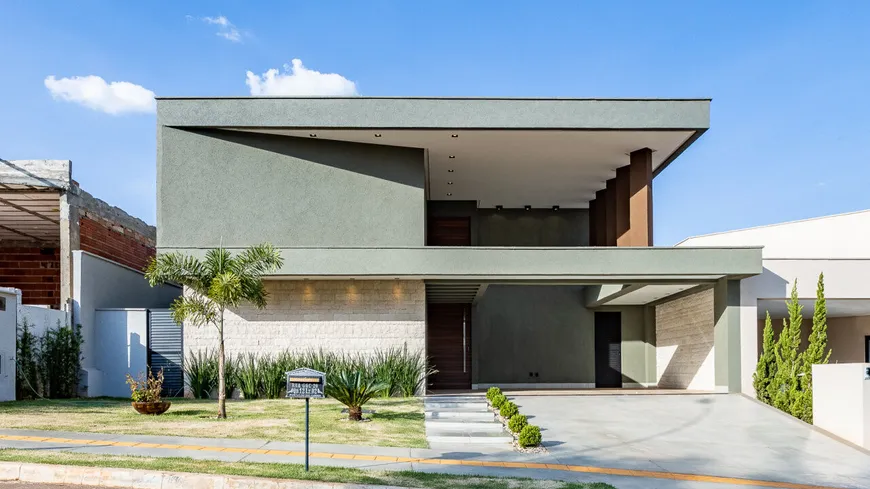 Foto 1 de Casa de Condomínio com 4 Quartos à venda, 226m² em Residencial Goiânia Golfe Clube, Goiânia
