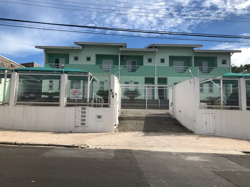 Foto 1 de Casa de Condomínio com 3 Quartos à venda, 209m² em Vila Marieta, Campinas
