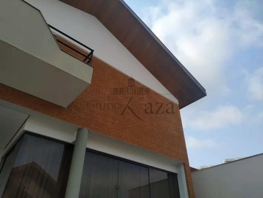 Foto 1 de Casa de Condomínio com 4 Quartos à venda, 360m² em Jardim das Colinas, São José dos Campos