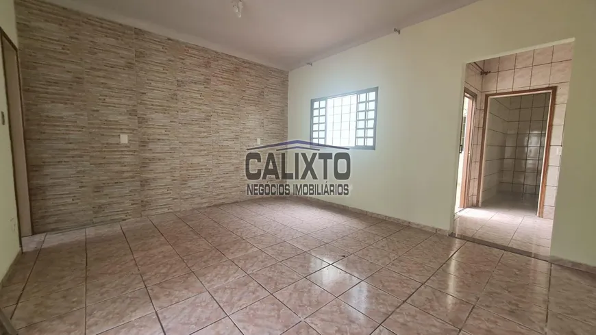 Foto 1 de Casa com 4 Quartos à venda, 210m² em Osvaldo Rezende, Uberlândia