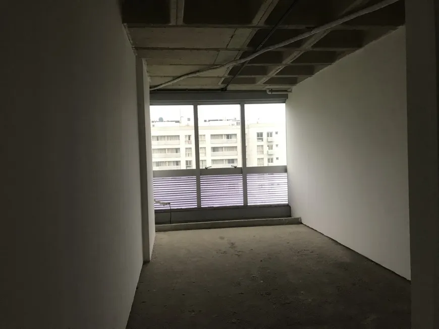 Foto 1 de Sala Comercial para venda ou aluguel, 26m² em Recreio Dos Bandeirantes, Rio de Janeiro