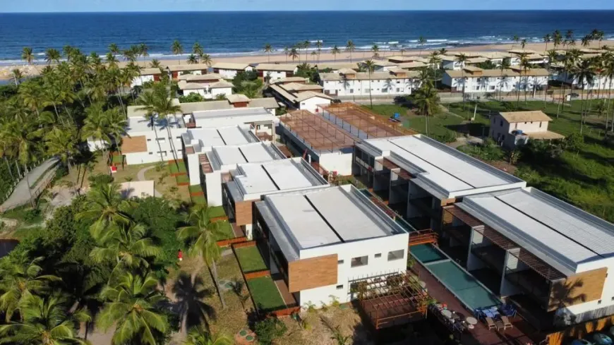 Foto 1 de Casa de Condomínio com 2 Quartos à venda, 85m² em Imbassai, Mata de São João