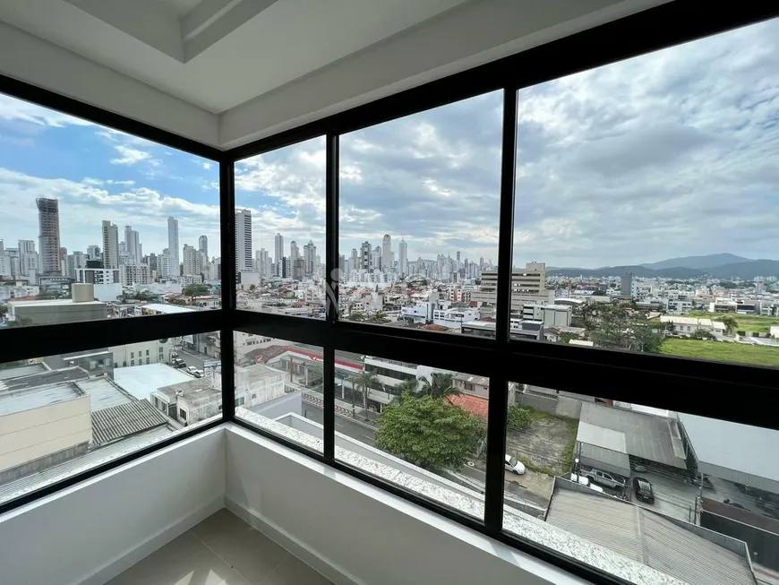 Foto 1 de Apartamento com 2 Quartos à venda, 101m² em Centro, Balneário Camboriú