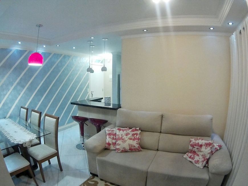 Apartamento na Rua Quatá, 641, Vila Palmares em Santo André, por R 315