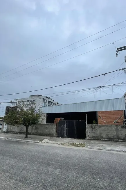 Foto 1 de Galpão/Depósito/Armazém para alugar, 720m² em Braga, Cabo Frio