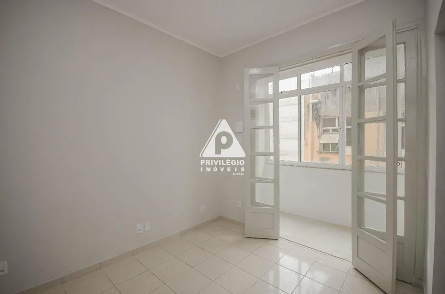 Foto 1 de Kitnet com 1 Quarto à venda, 43m² em Centro, Rio de Janeiro