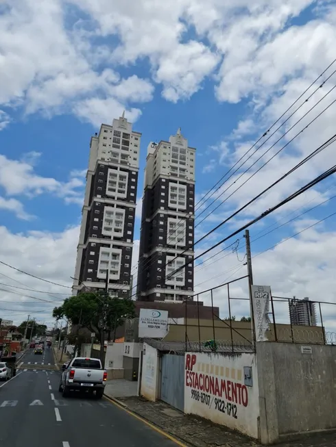 Foto 1 de Apartamento com 2 Quartos para venda ou aluguel, 79m² em Centro, Ponta Grossa