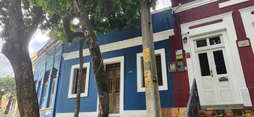 Foto 1 de Casa com 2 Quartos para alugar, 80m² em Monteiro, Recife