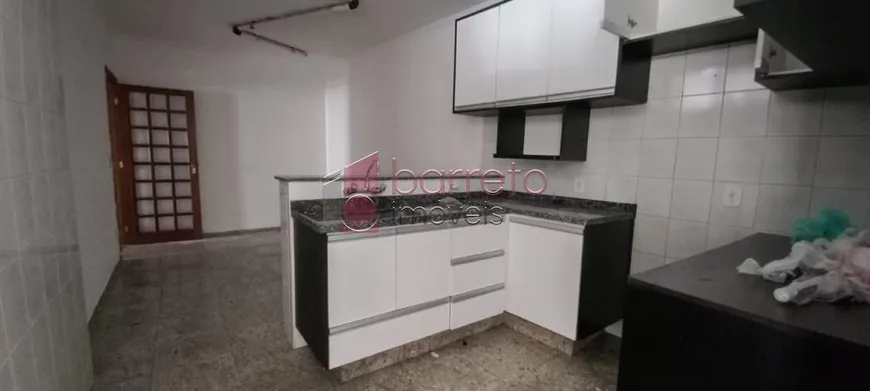 Foto 1 de Sobrado com 3 Quartos à venda, 128m² em Jardim Pacaembú, Jundiaí