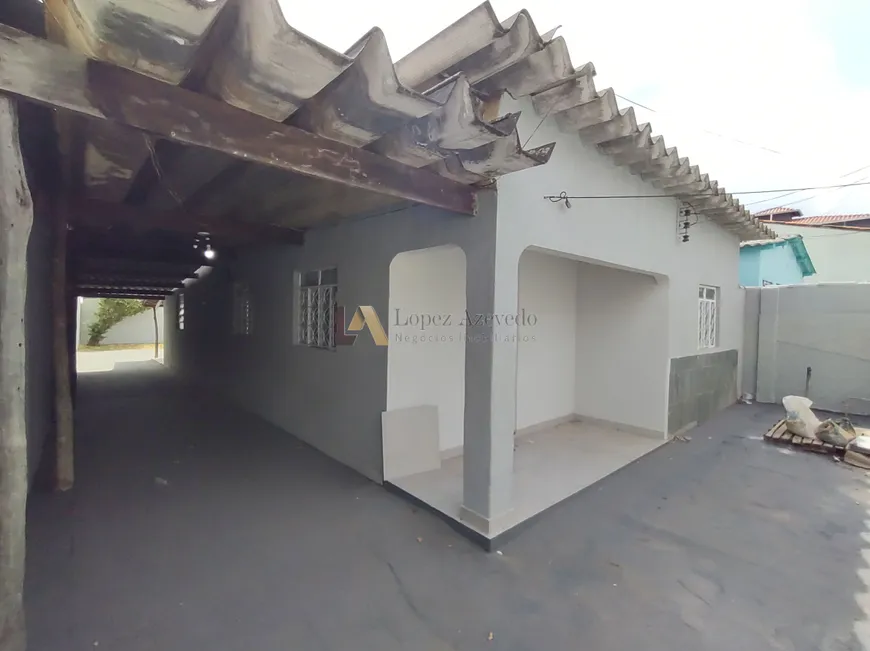 Foto 1 de Casa com 3 Quartos à venda, 140m² em Vila Santa Isabel, Anápolis