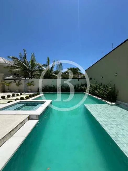 Foto 1 de Casa de Condomínio com 5 Quartos à venda, 1095m² em Recreio Dos Bandeirantes, Rio de Janeiro