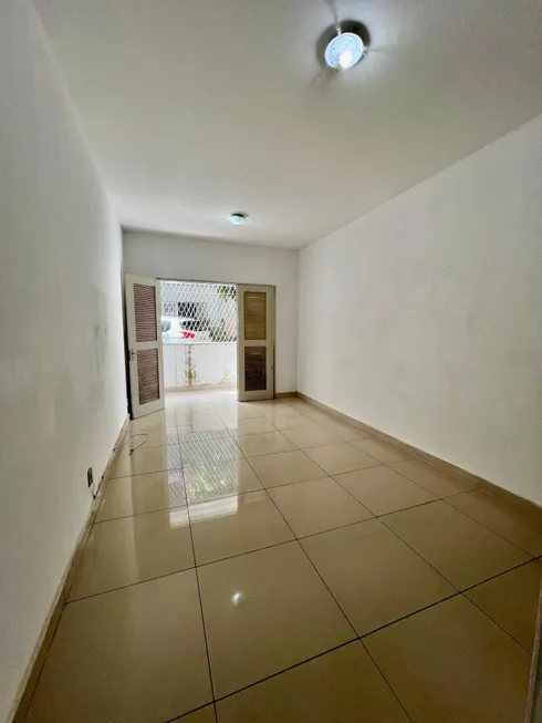 Foto 1 de Apartamento com 3 Quartos à venda, 78m² em Frei Serafim, Teresina