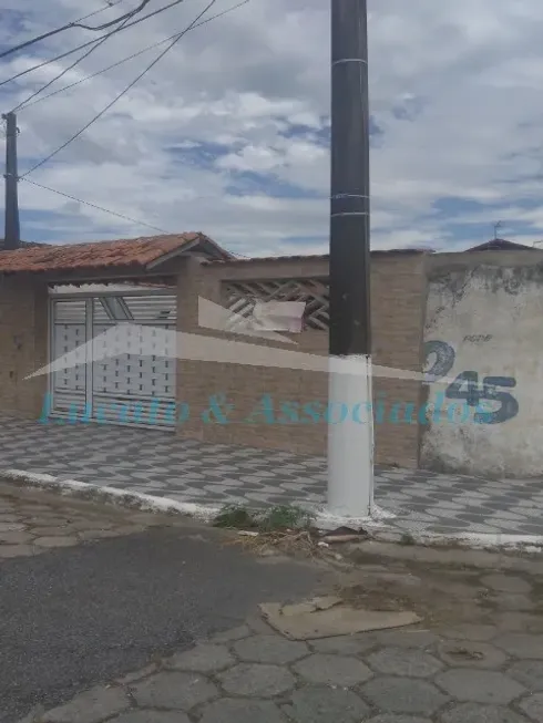 Foto 1 de Casa com 3 Quartos à venda, 104m² em Maracanã, Praia Grande