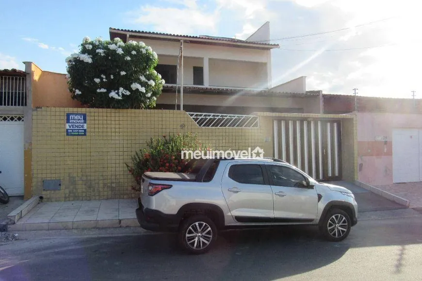 Foto 1 de Casa com 5 Quartos à venda, 250m² em Planalto Vinhais II, São Luís