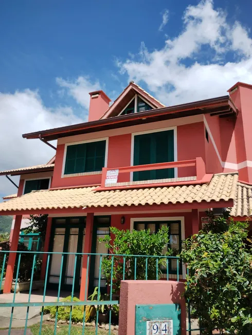 Foto 1 de Casa de Condomínio com 3 Quartos à venda, 144m² em Açores, Florianópolis