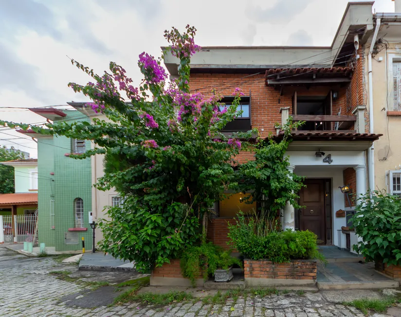 Foto 1 de Casa com 2 Quartos à venda, 120m² em Vila Monumento, São Paulo