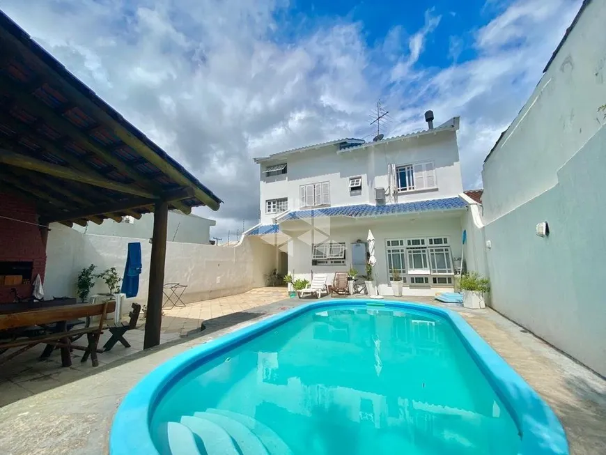 Foto 1 de Casa com 4 Quartos à venda, 294m² em Estância Velha, Canoas