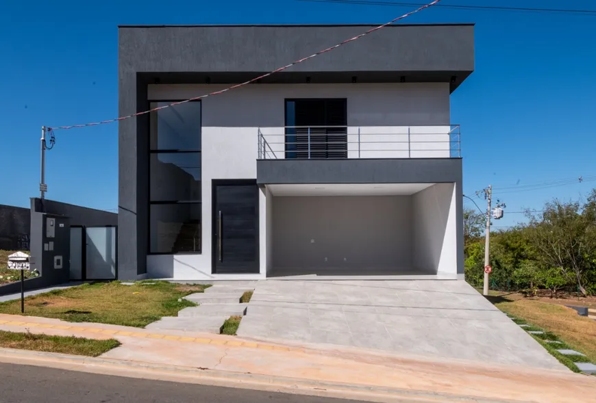 Foto 1 de Casa de Condomínio com 3 Quartos à venda, 226m² em Residencial Marília, Senador Canedo