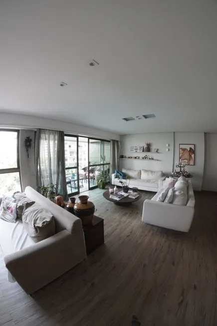Foto 1 de Apartamento com 4 Quartos à venda, 178m² em Encruzilhada, Recife