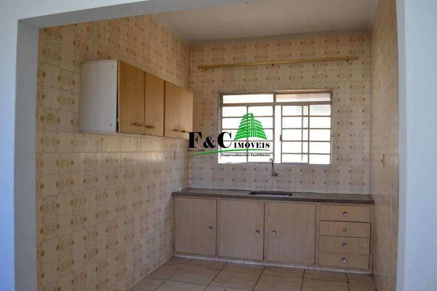 Foto 1 de Casa com 2 Quartos à venda, 328m² em Vila Claudia, Limeira