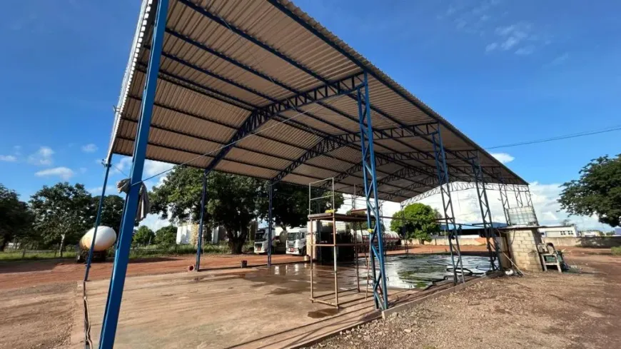 Foto 1 de Ponto Comercial com 3 Quartos à venda, 9000m² em Distrito Industrial, Cuiabá