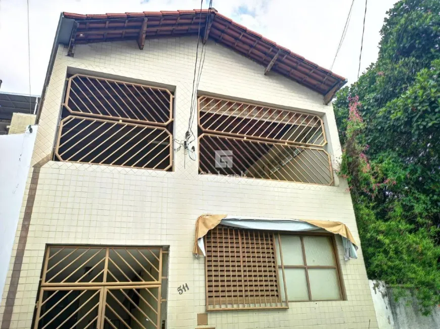 Foto 1 de Casa com 4 Quartos à venda, 200m² em Centro, Montes Claros