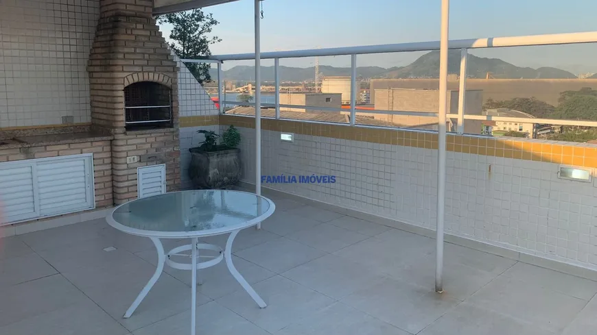 Foto 1 de Apartamento com 2 Quartos para alugar, 111m² em Estuario, Santos