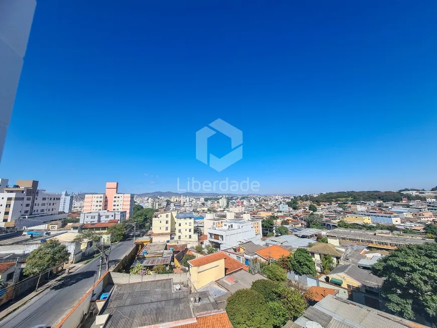 Foto 1 de Cobertura com 3 Quartos à venda, 158m² em Jardim Montanhês, Belo Horizonte