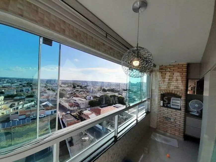 Foto 1 de Apartamento com 3 Quartos à venda, 101m² em Saraiva, Uberlândia