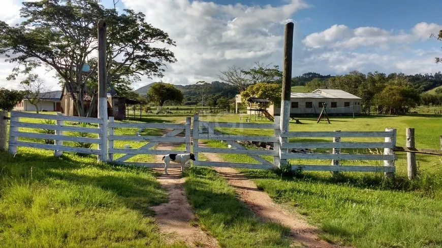 Foto 1 de Fazenda/Sítio com 5 Quartos à venda, 10000m² em Passo Fundo, Guaíba