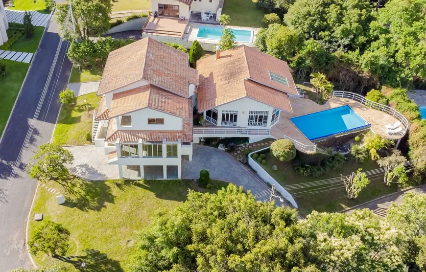 Foto 1 de Casa de Condomínio com 4 Quartos à venda, 450m² em Uberaba, Curitiba