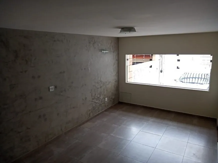 Foto 1 de Sobrado com 3 Quartos à venda, 153m² em Santa Maria, São Caetano do Sul