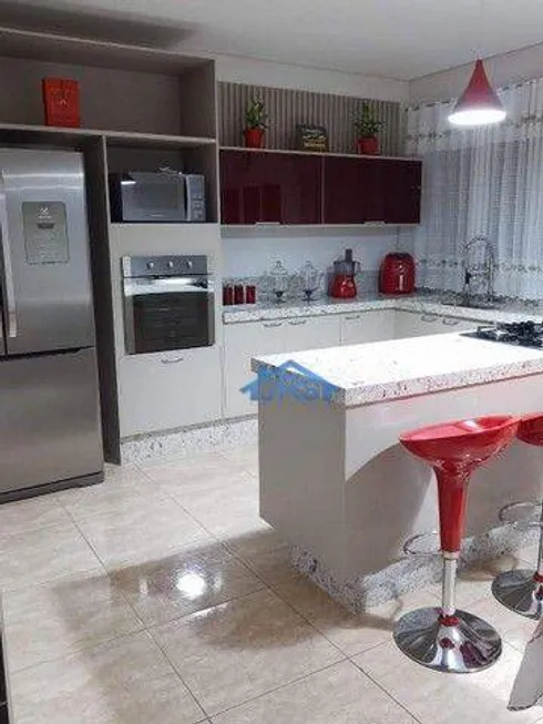 Foto 1 de Casa de Condomínio com 3 Quartos à venda, 179m² em Guaturinho, Cajamar