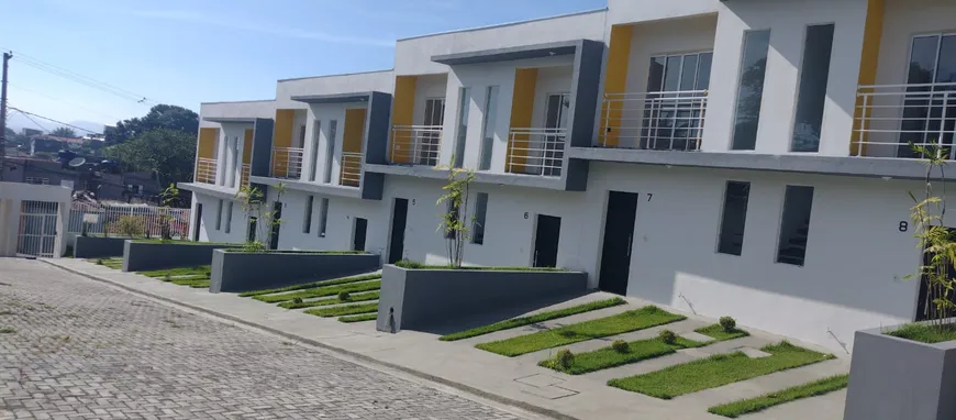 Foto 1 de Casa de Condomínio com 2 Quartos à venda, 72m² em Jardim Europa, Itaquaquecetuba