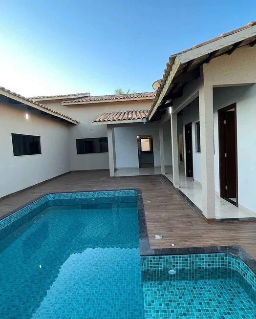 Foto 1 de Casa com 3 Quartos à venda, 105m² em Gravata, Navegantes