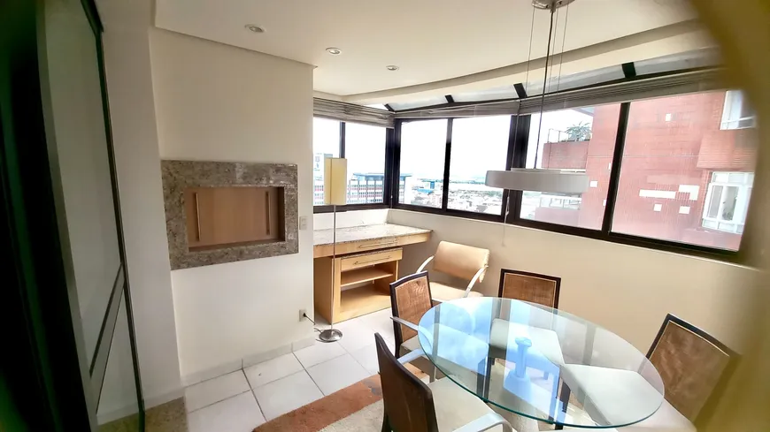 Foto 1 de Apartamento com 1 Quarto à venda, 57m² em Moinhos de Vento, Porto Alegre