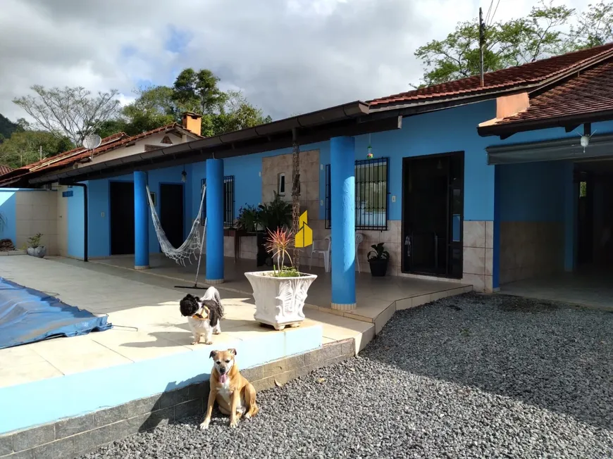 Foto 1 de Casa com 3 Quartos à venda, 180m² em Dona Clara, Timbó