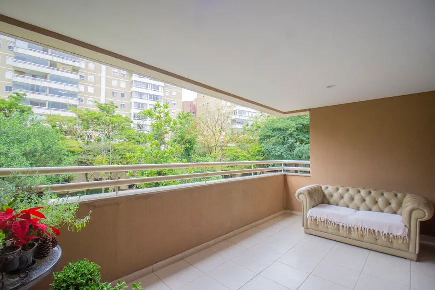 Foto 1 de Apartamento com 4 Quartos à venda, 142m² em Morumbi, São Paulo