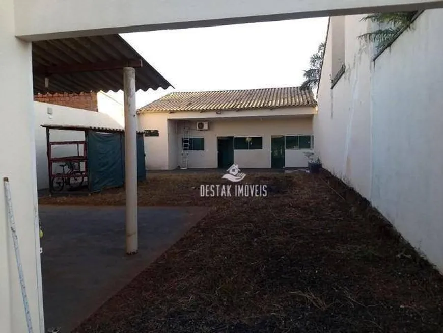 Foto 1 de Casa com 1 Quarto à venda, 60m² em Jardim Europa, Uberlândia