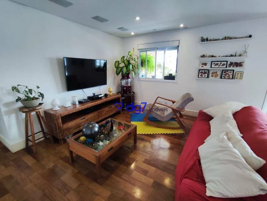 Foto 1 de Apartamento com 3 Quartos à venda, 184m² em Vila Sônia, São Paulo