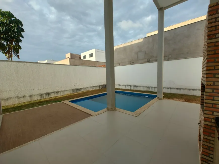 Foto 1 de Casa com 4 Quartos para alugar, 350m² em , Paço do Lumiar