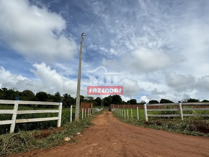 Foto 1 de Fazenda/Sítio à venda, 2500m² em Centro, Petrolina de Goiás