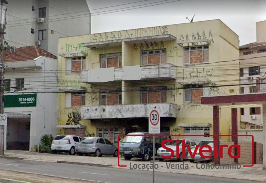 Foto 1 de Lote/Terreno à venda, 640m² em Petrópolis, Porto Alegre