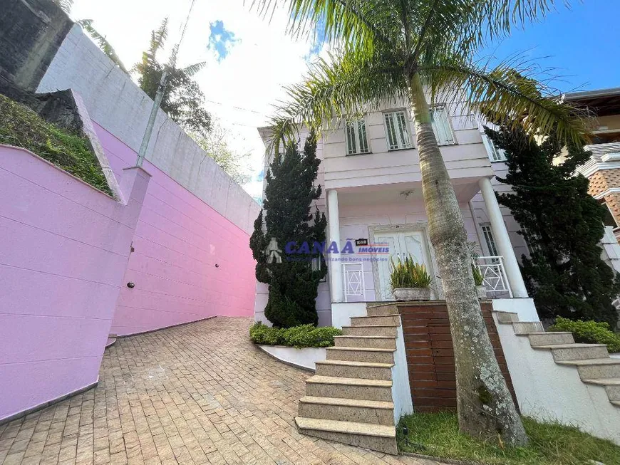 Foto 1 de Casa de Condomínio com 3 Quartos à venda, 335m² em Jardim Monte Alegre, Taboão da Serra
