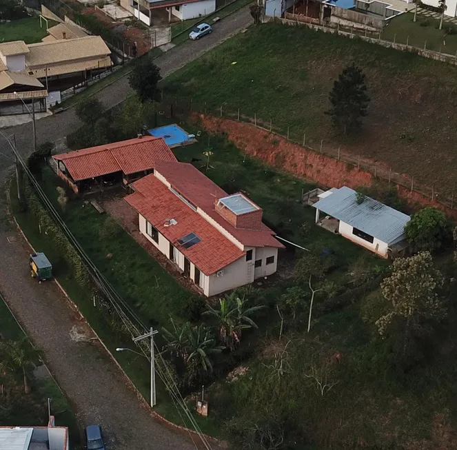 Foto 1 de Casa de Condomínio com 3 Quartos para alugar, 1500m² em Previdenciários, Juiz de Fora