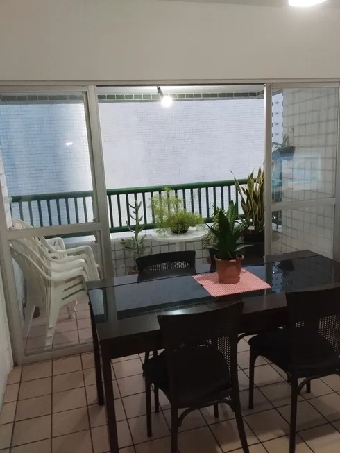 Foto 1 de Apartamento com 3 Quartos à venda, 115m² em Aflitos, Recife