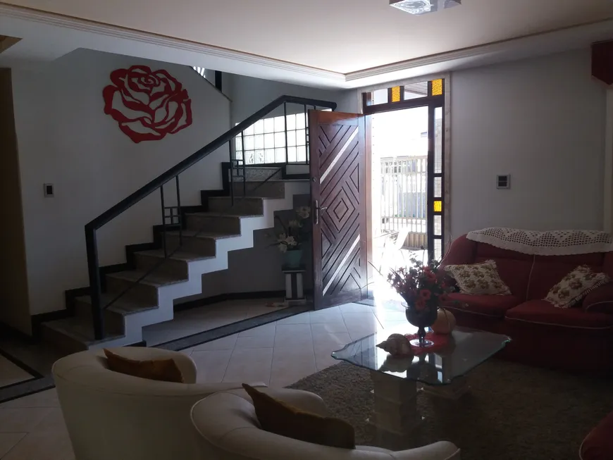 Foto 1 de Casa com 4 Quartos à venda, 360m² em Inácio Barbosa, Aracaju